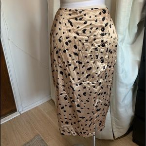 Animal Print. Button Skirt. Cream/Black.